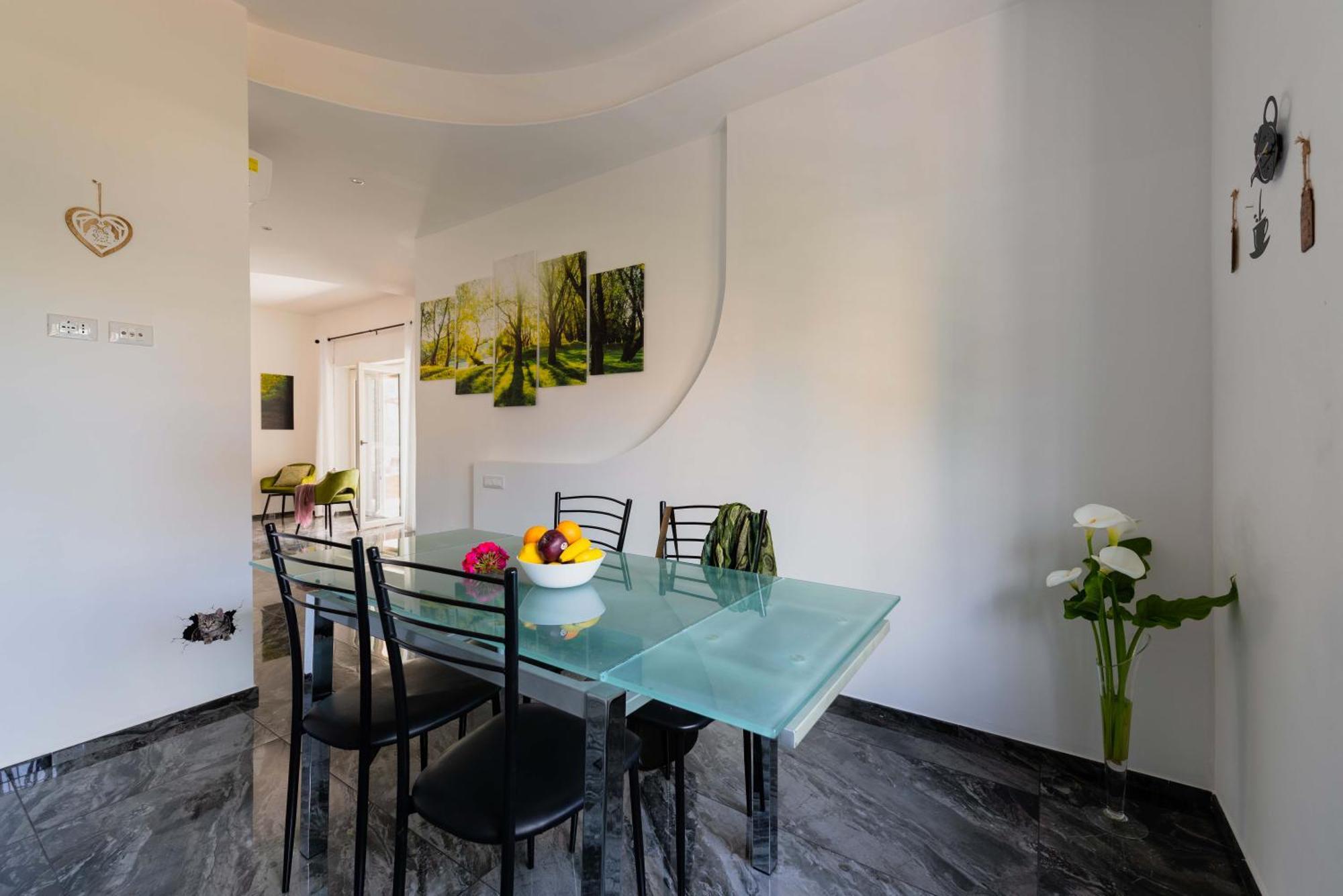 Home Big Crire At 724 Рим Екстериор снимка